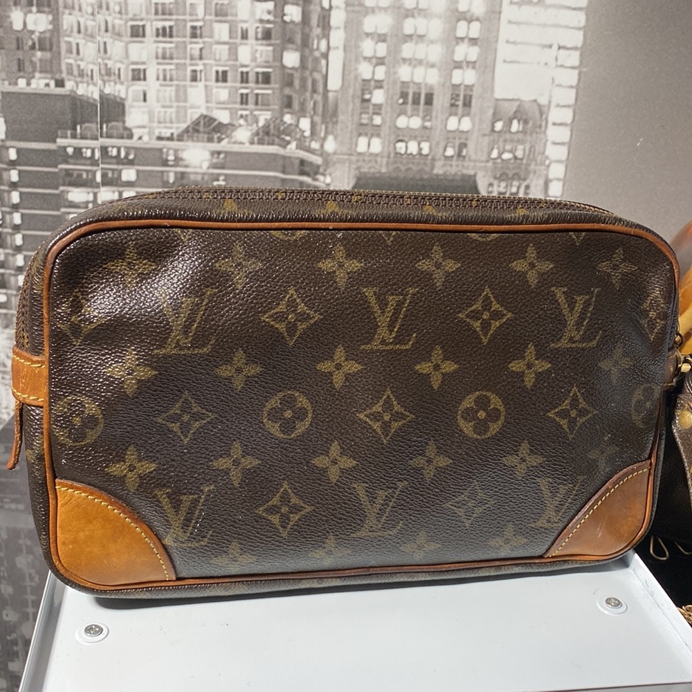 Louis Vuitton Brown Monogram Clutch